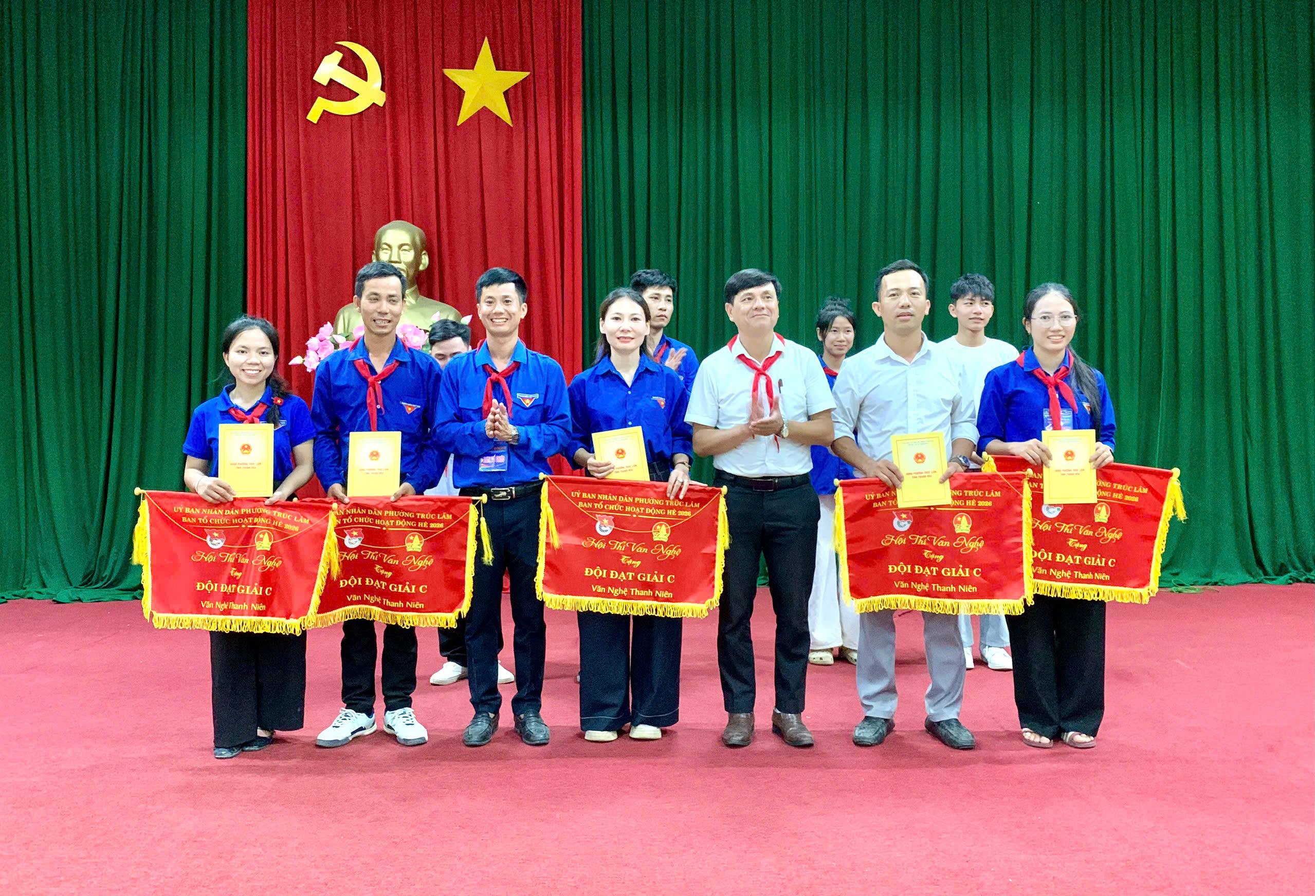 Anh-tin-bai
